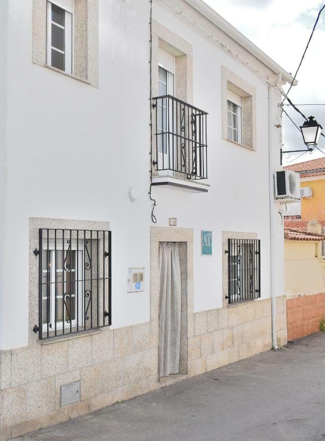 Suenos De Monfrague Guest House Torrejon el Rubio Ngoại thất bức ảnh